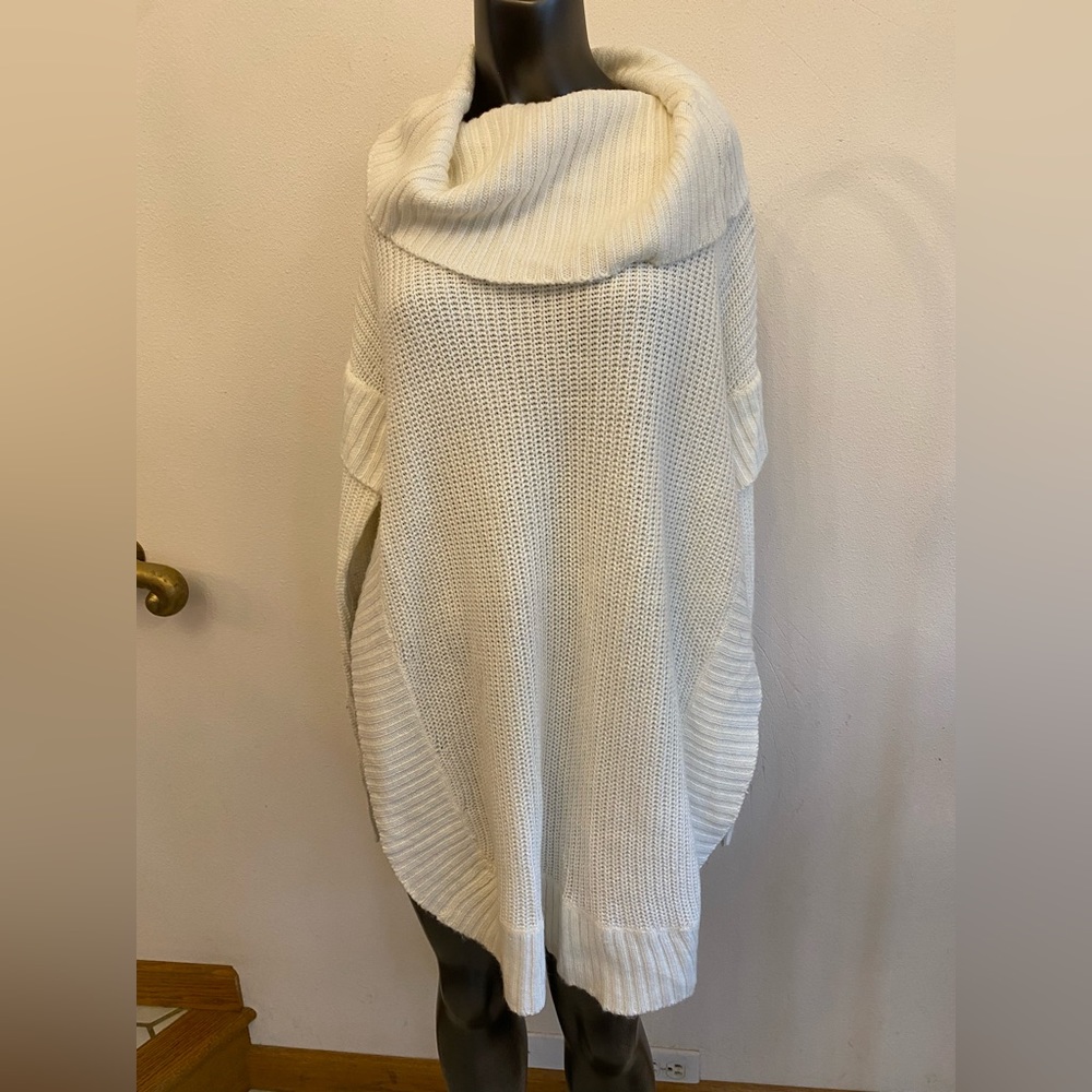 White Poncho with sleeves